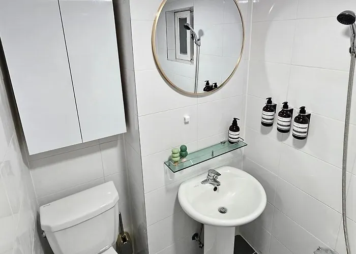 게스트하우스 The Center Of Seoul, Easy To Go Anywhere In Seoul, Cozy 4*